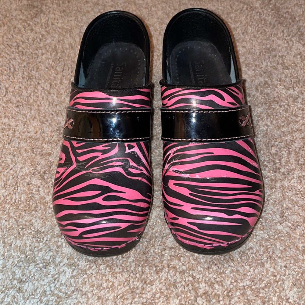 Sanita Pink/Black Breast Cancer Shoes